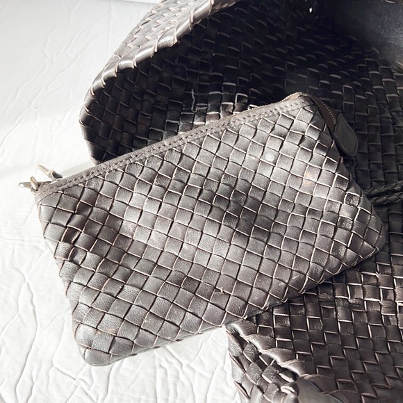 Ultra Soft Genuine Leather Large Tote - Picture 16 of 16